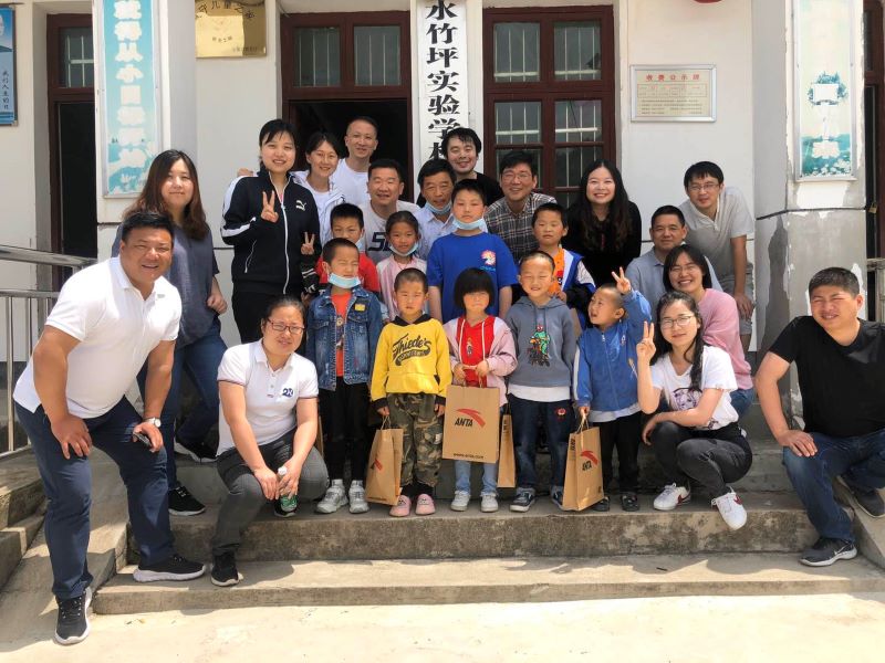 公司第一、第二黨支部赴金寨縣開展支部共建暨扶貧志愿活動